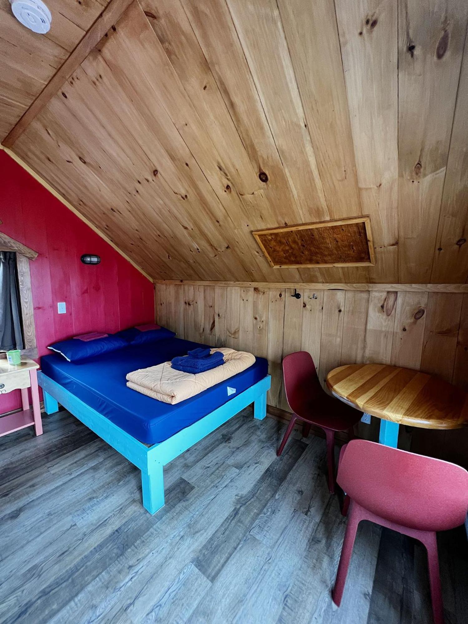 Auberge Festive Sea Shack Sainte Anne-des-Chênes Buitenkant foto