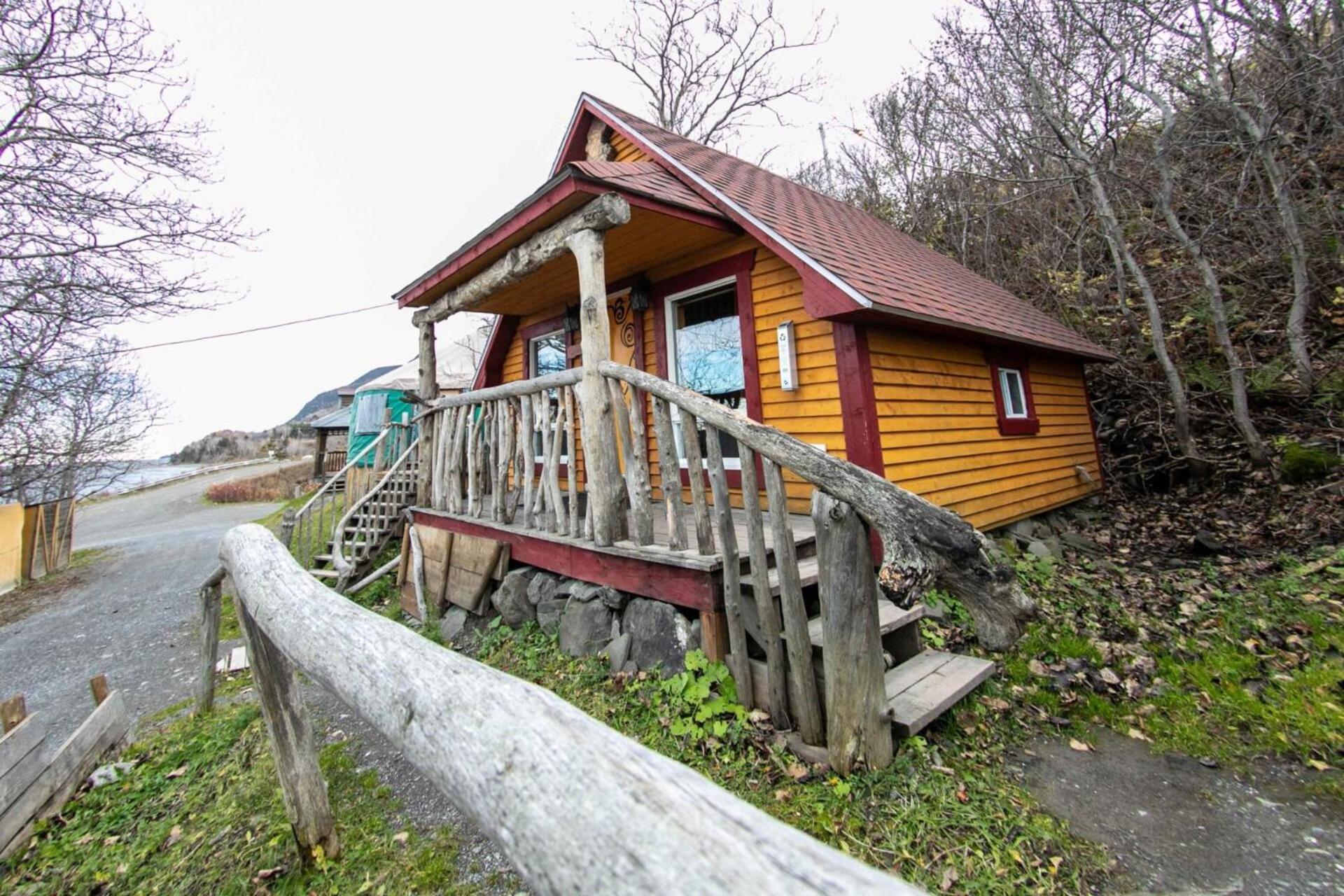 Auberge Festive Sea Shack Sainte Anne-des-Chênes Buitenkant foto