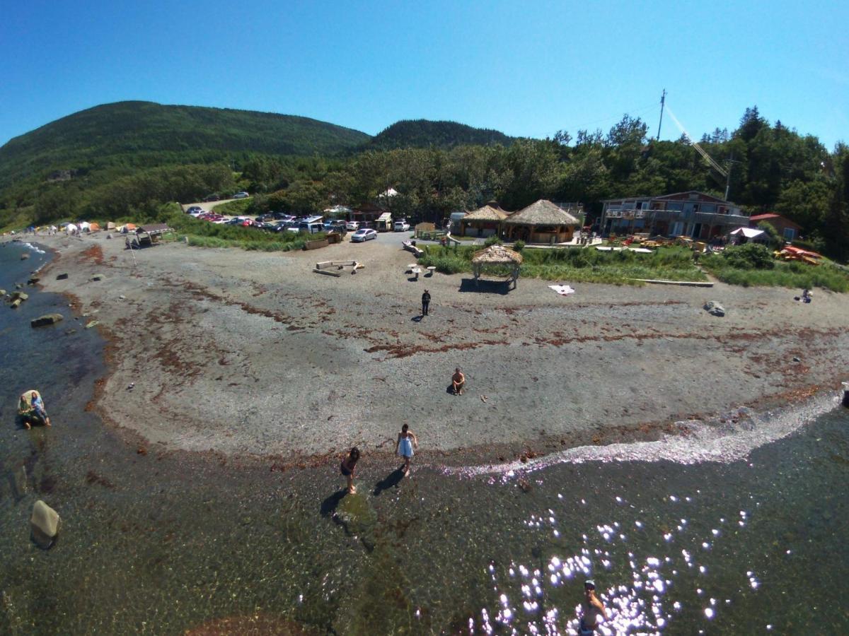 Auberge Festive Sea Shack Sainte Anne-des-Chênes Buitenkant foto